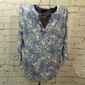 Fortune & Ivy Blue & White Floral Tunic, Like New